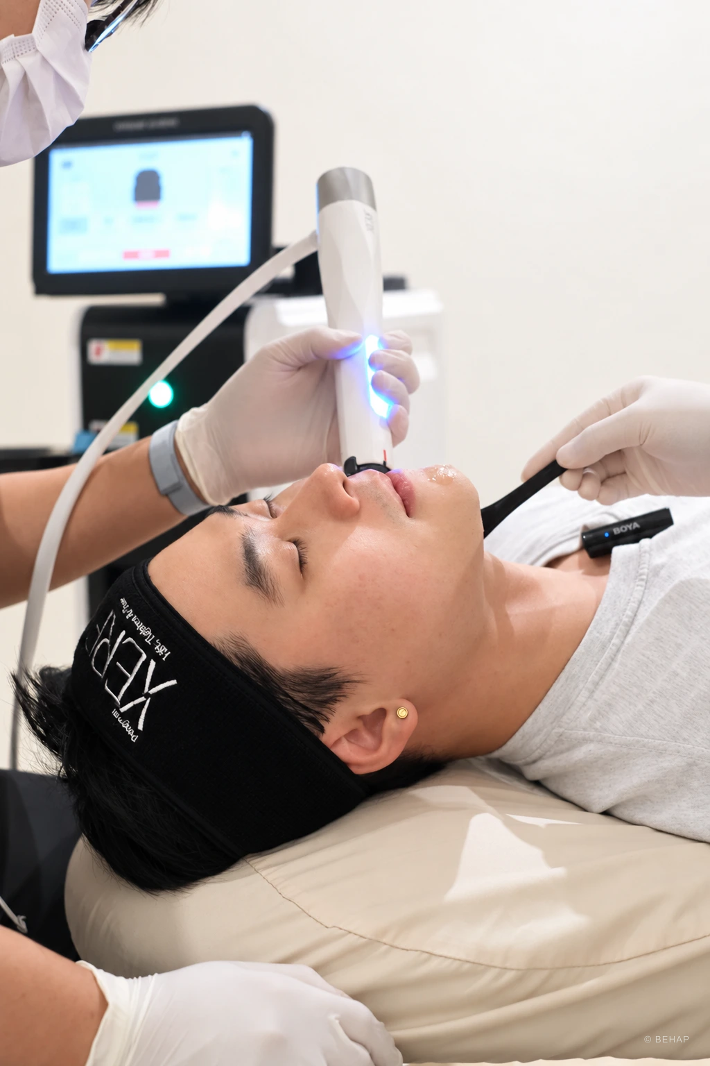 ภาพขณะทำ XERF ที่ BEHAP Wellness · XERF treatment at BEHAP Wellness